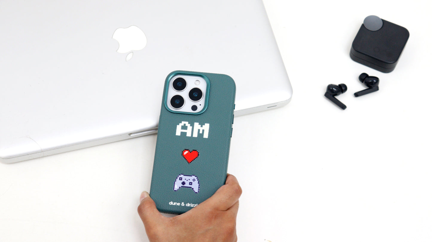 Pixel Love Game ~ iPhone 16 Pro
