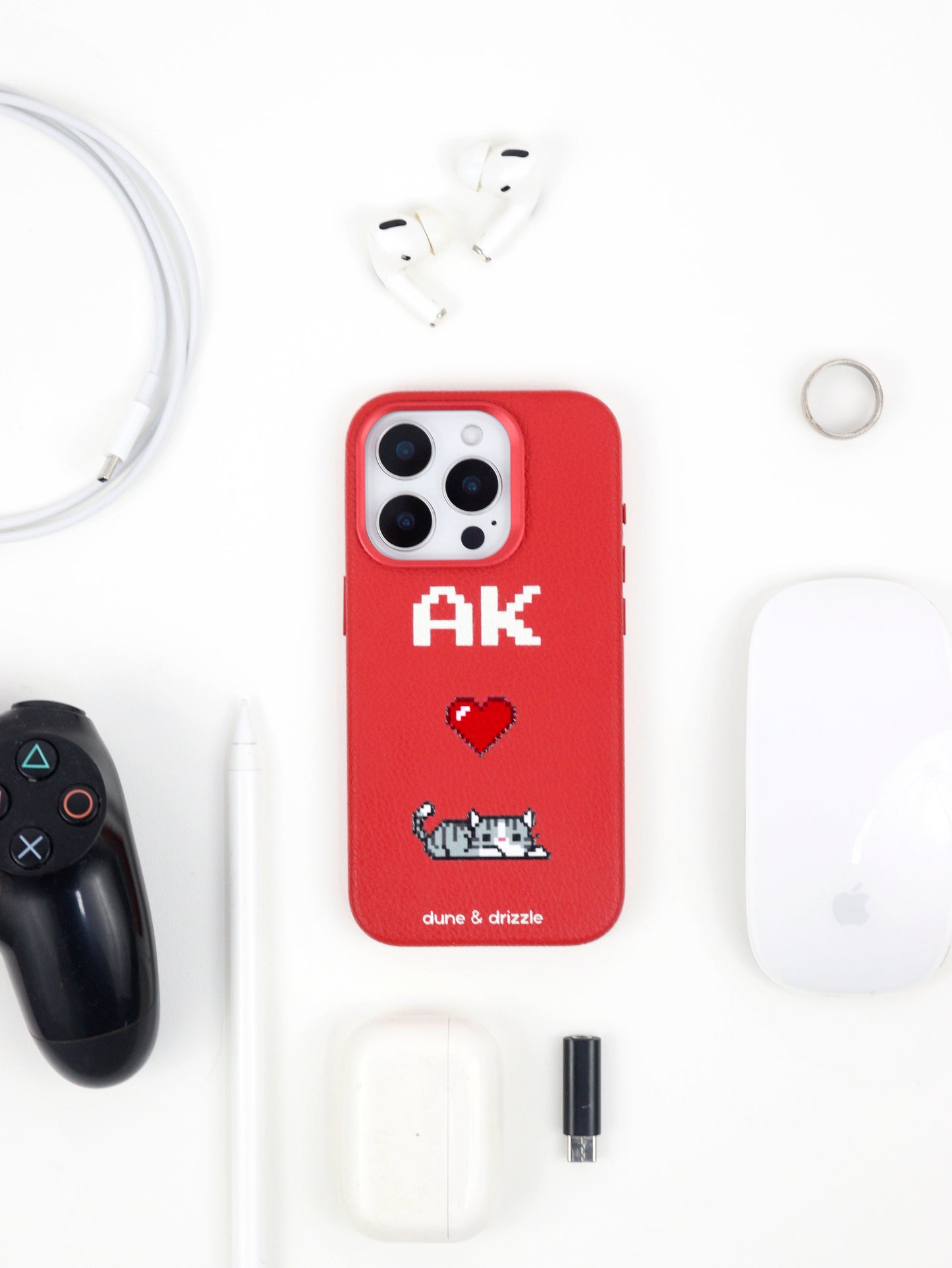 Pixel Love Cat ~ iPhone 15 Plus