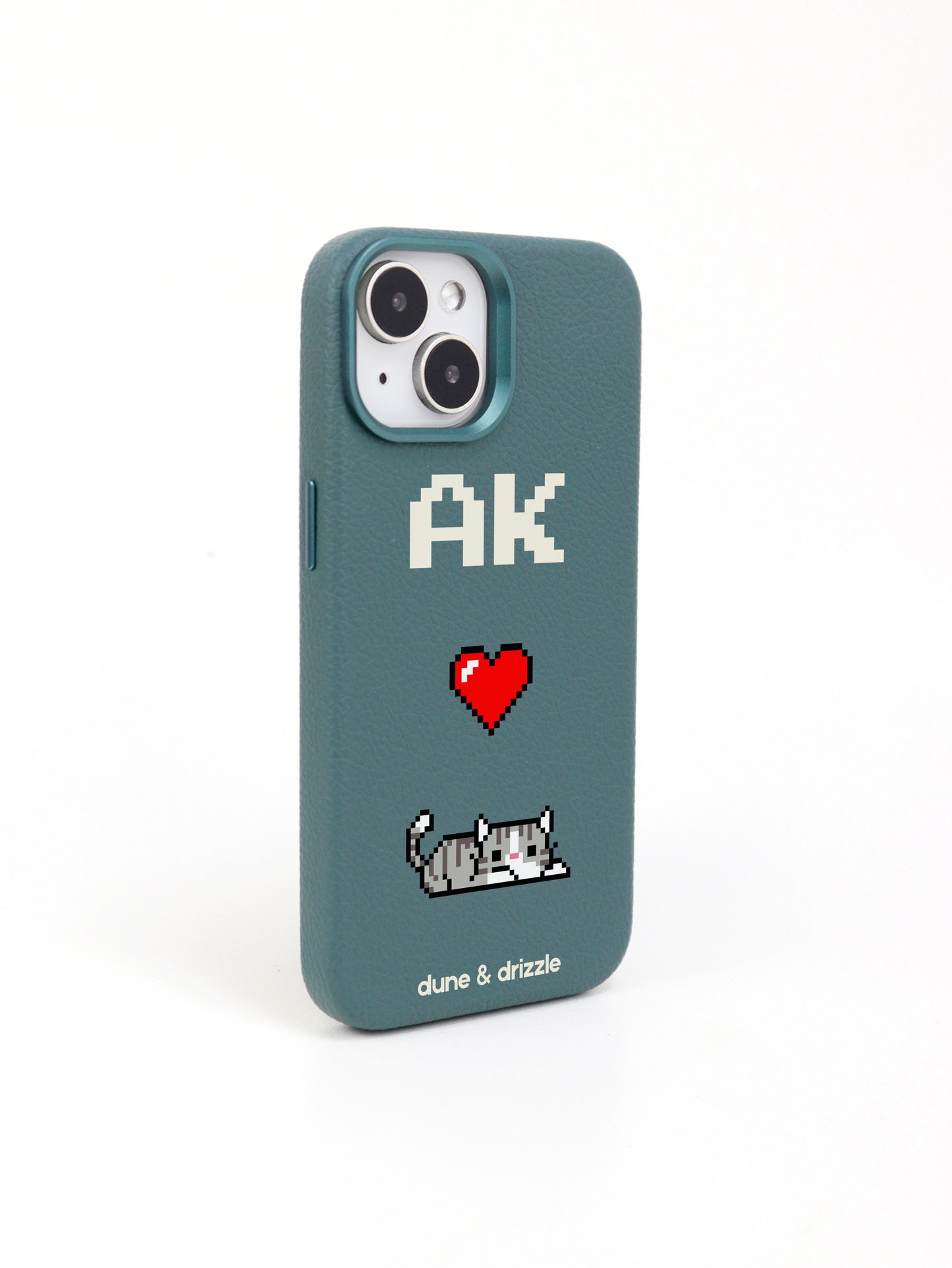 Pixel Love Cat ~ iPhone 13